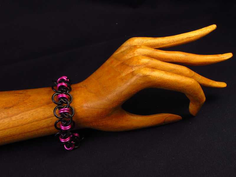 Goth Helm's Chain armband