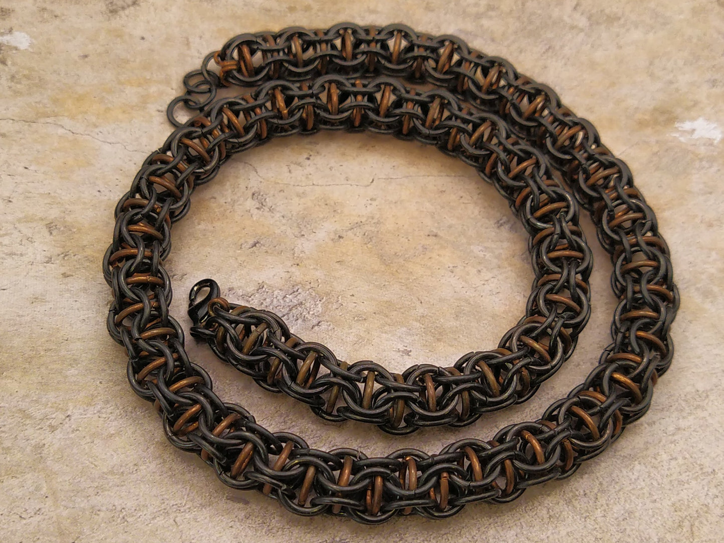 Dark Retro Weave Necklace